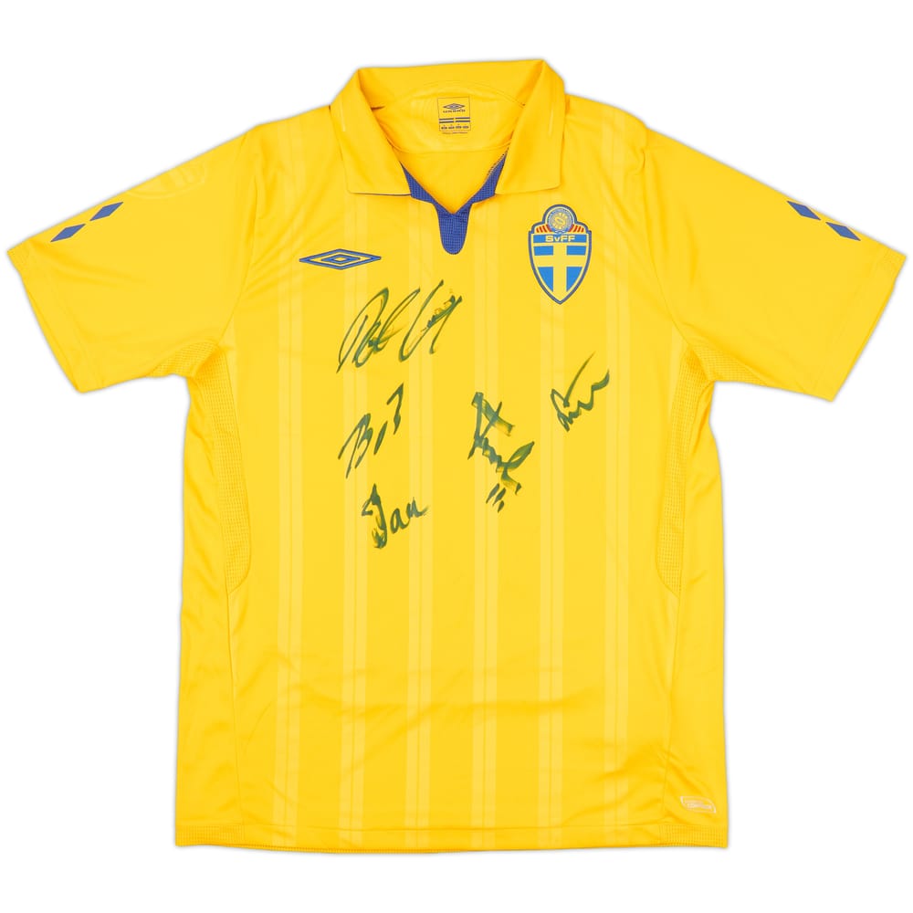 2009-10 Sweden Signed Home Shirt - 7/10 - (M)