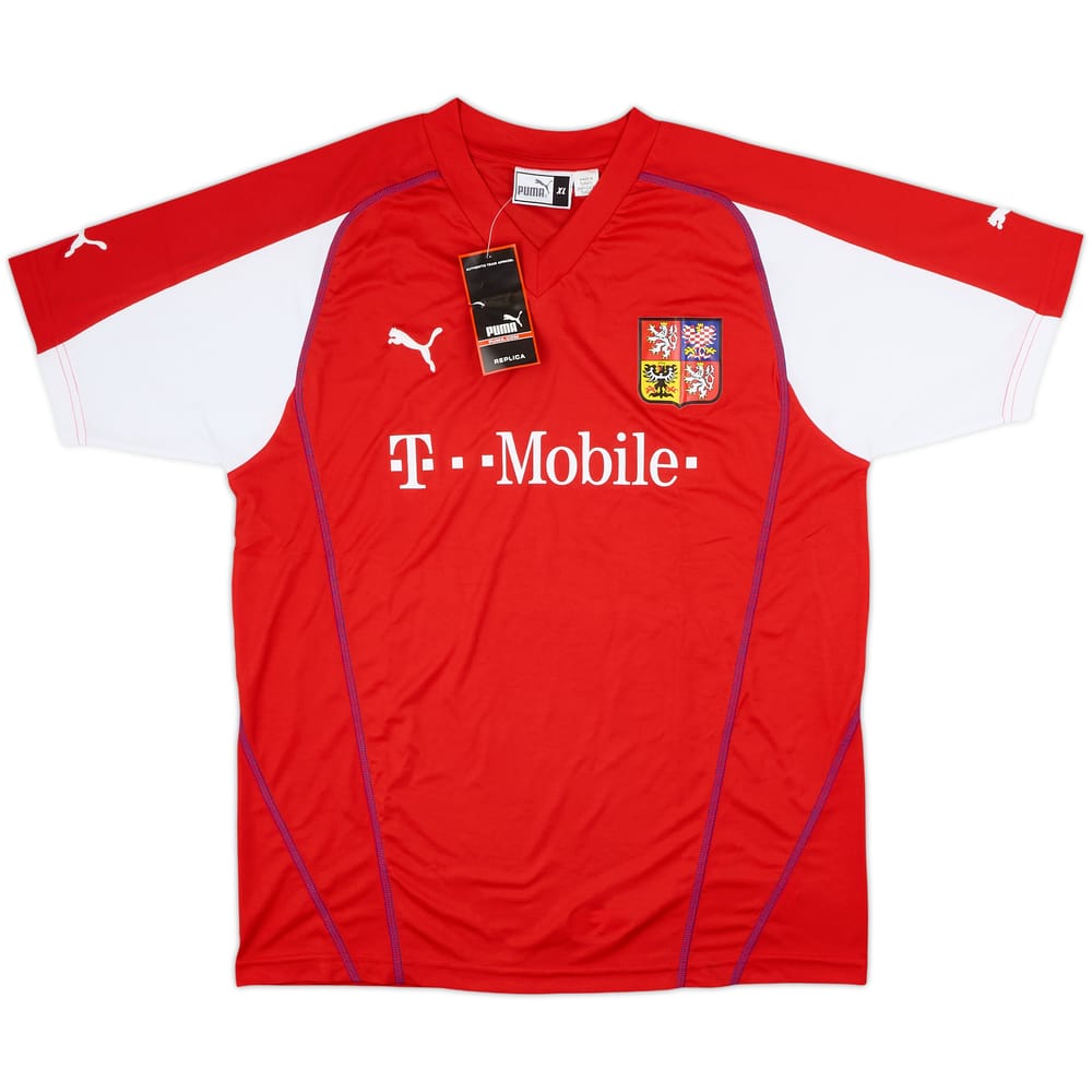 2004-05 Czech Republic Basic Home Shirt (XL)