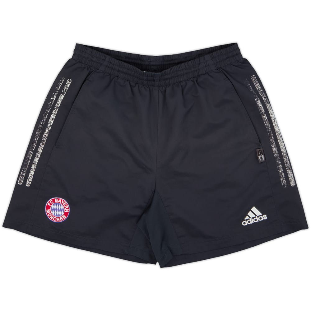 2005-06 Bayern Munich adidas Training Shorts - 5/10 - (L)