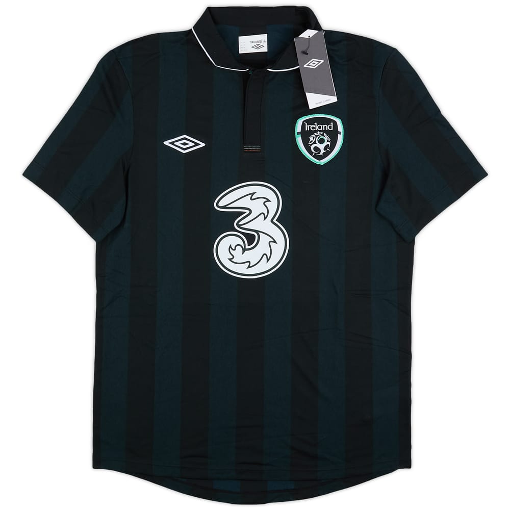 2013-14 Ireland Away Shirt