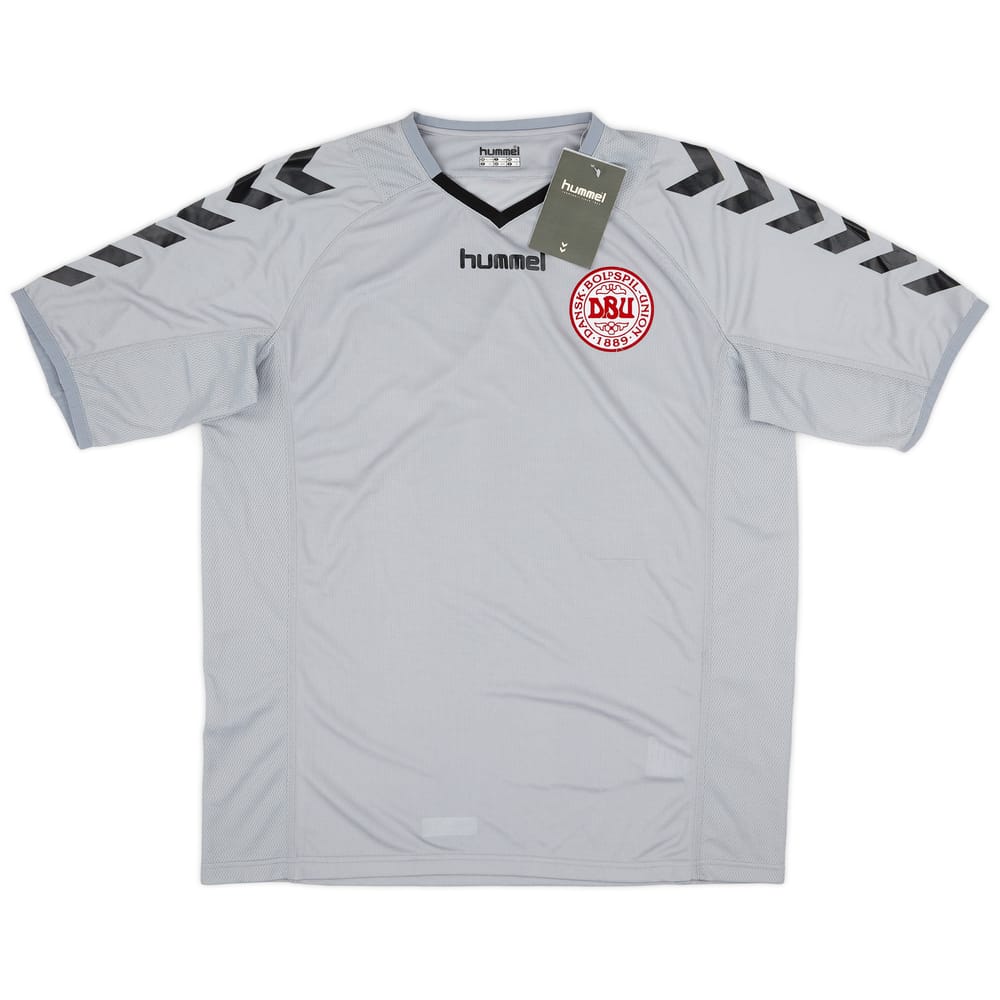 2003-04 Denmark Hummel Training Shirt (L)