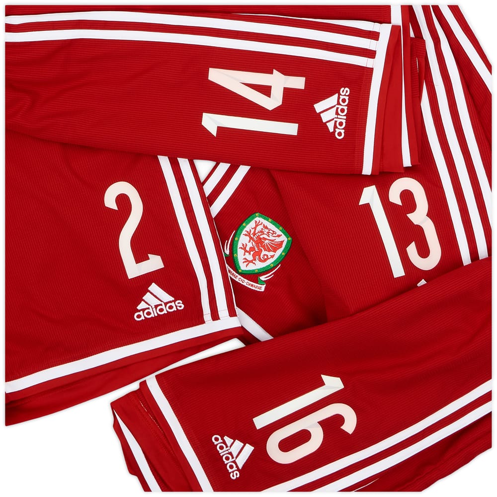 2014-15 Wales Player Issue Home Shorts - 6/10