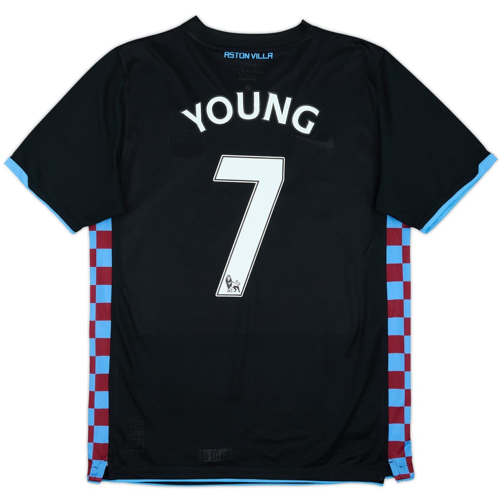 Camiseta de visitante versión jugador del Aston Villa 2010-11 Young #7 - 7/10 - (L)