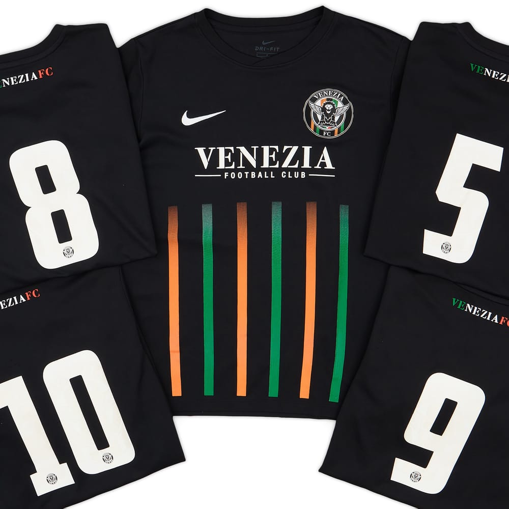 2018-19 Venezia Home Shirt - 9/10 - (XL.Kids)
