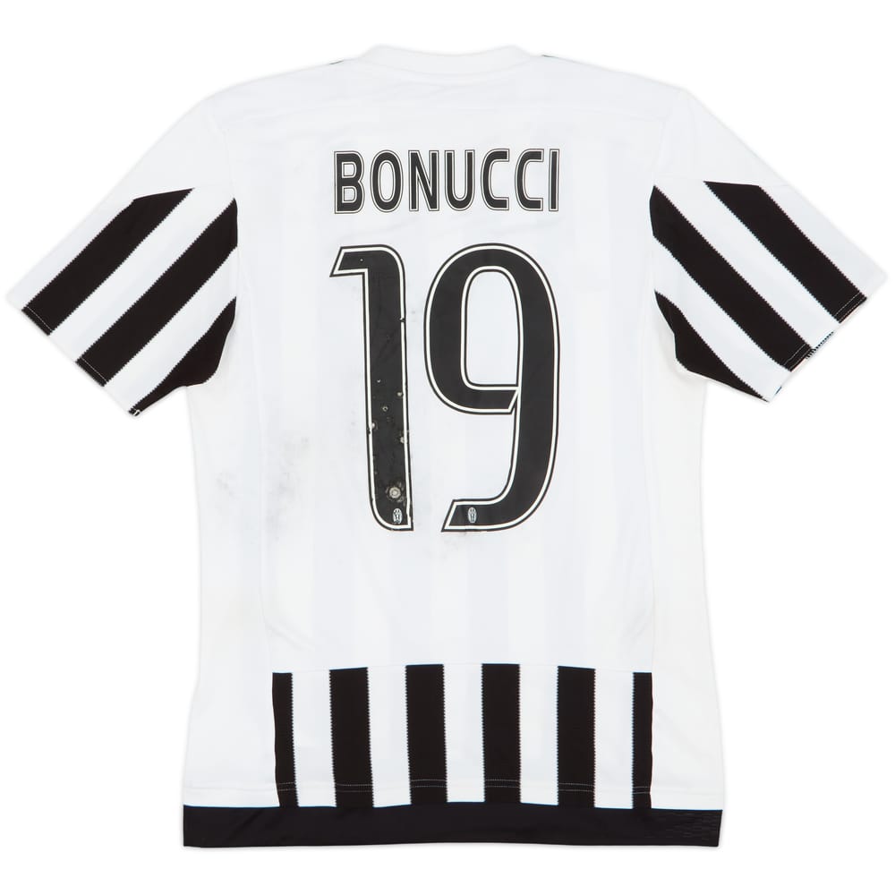 2015-16 Juventus Home Shirt Bonucci #19 - 4/10 - (S)
