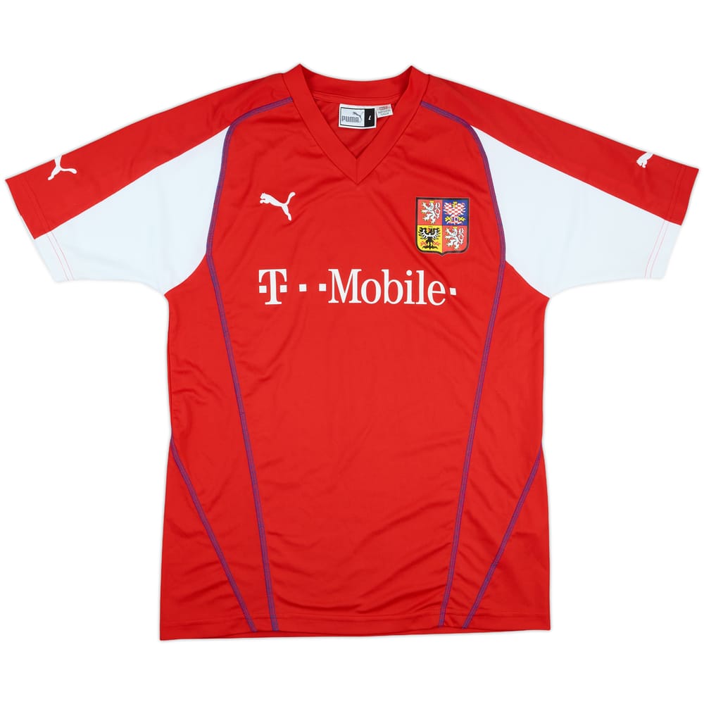 2004-05 Czech Republic Basic Home Shirt - 10/10 - (L)