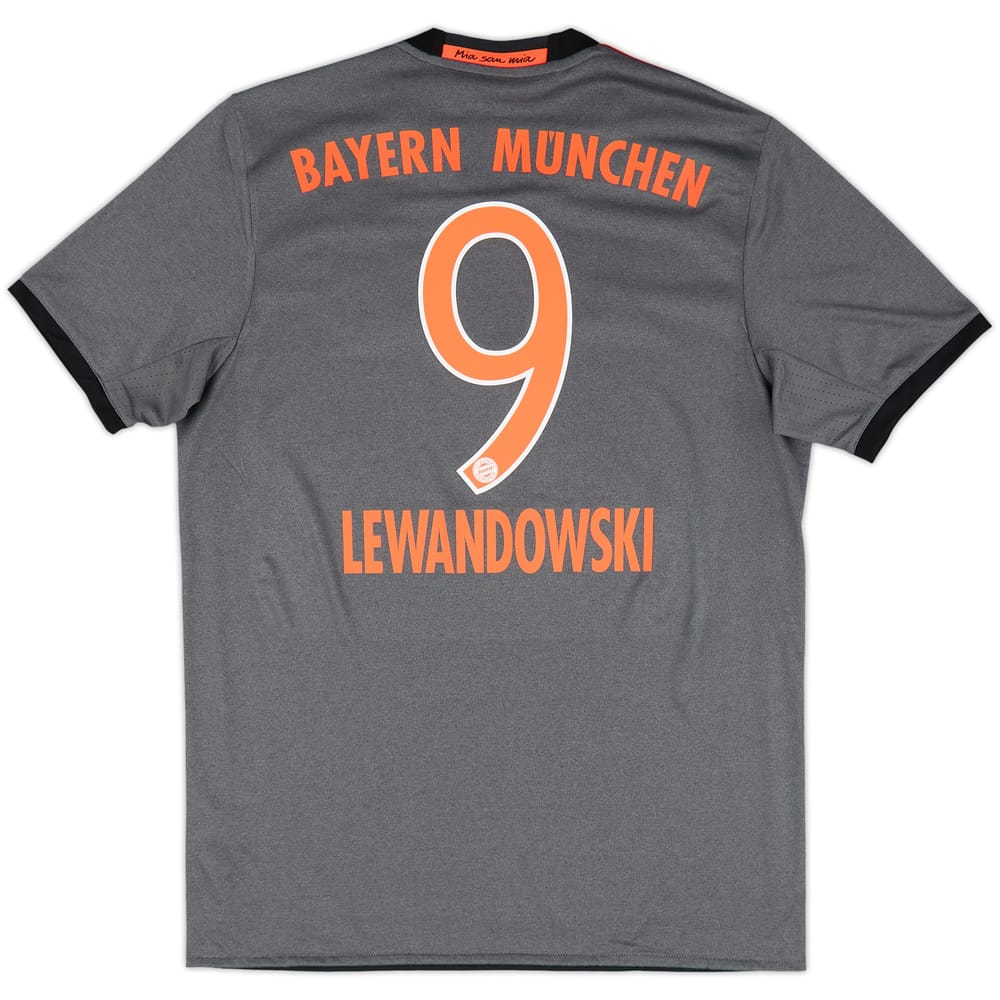 2016-17 Bayern Munich Away Shirt Lewandowski #9 (M)