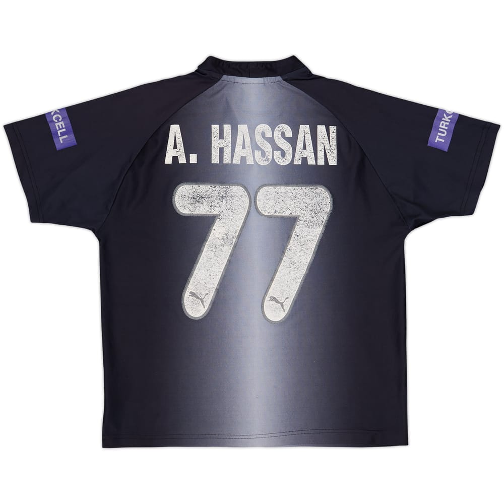 Camiseta de la cuarta equipación de Besiktas 2003-04 A.Hassan #77 - 6/10 - (S)