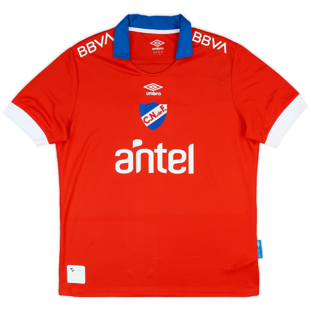 2022 Club Nacional Away Shirt (M)