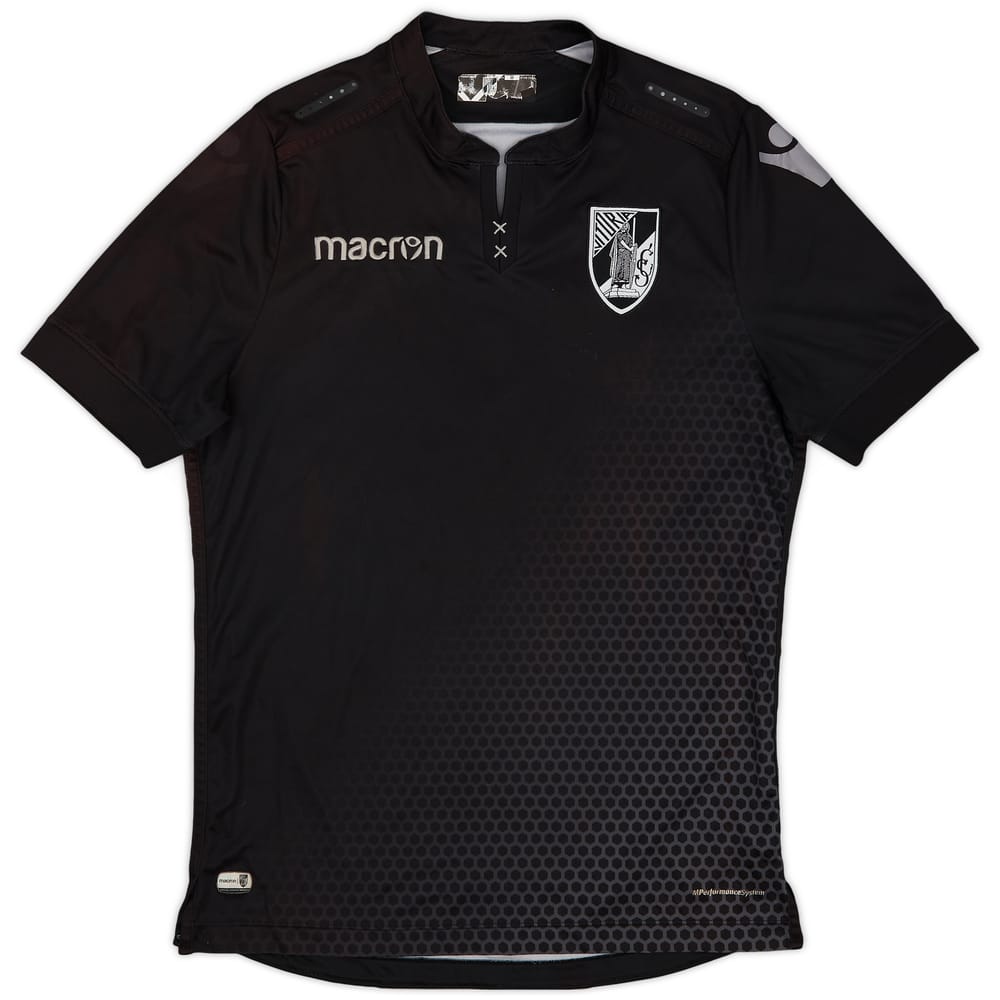 2017-18 Vitoria de Guimaraes
 Away Shirt - 6/10 - (M)