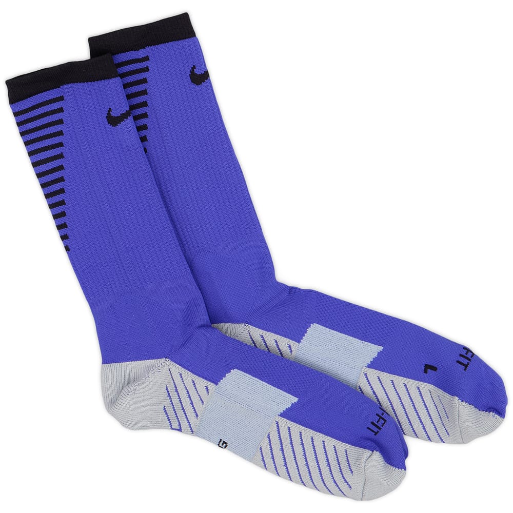 2017-18 Nike Stripe Crew Socks