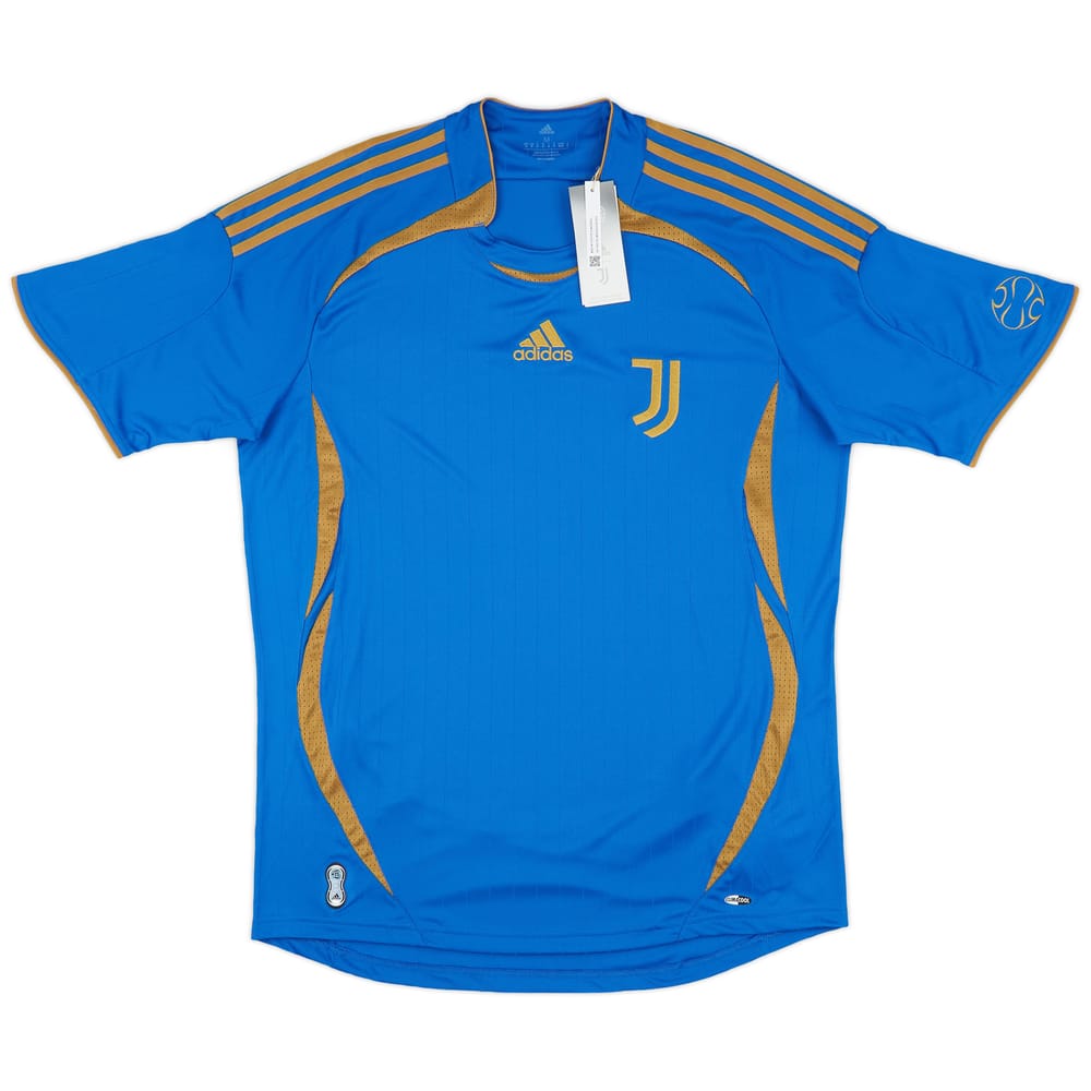 2021-22 Juventus adidas Teamgeist Shirt (XS)