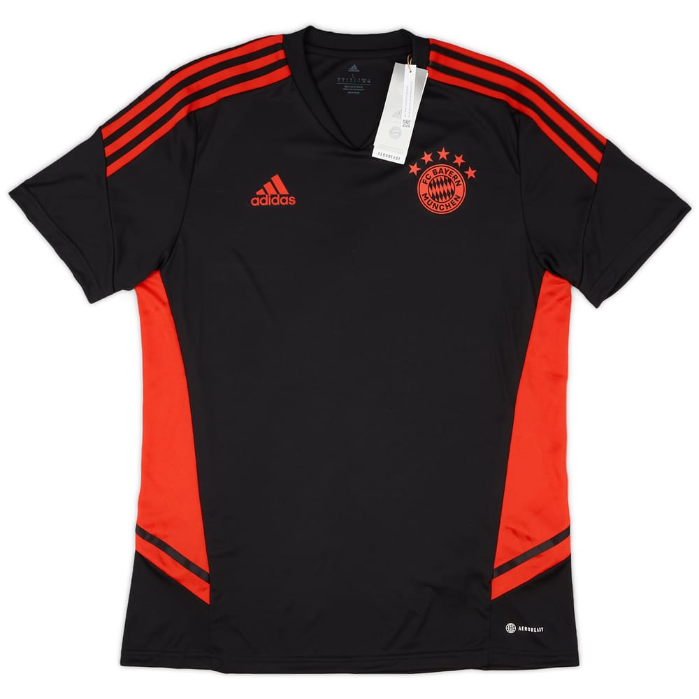 2022-23 Bayern Munich adidas Training Shirt (L)