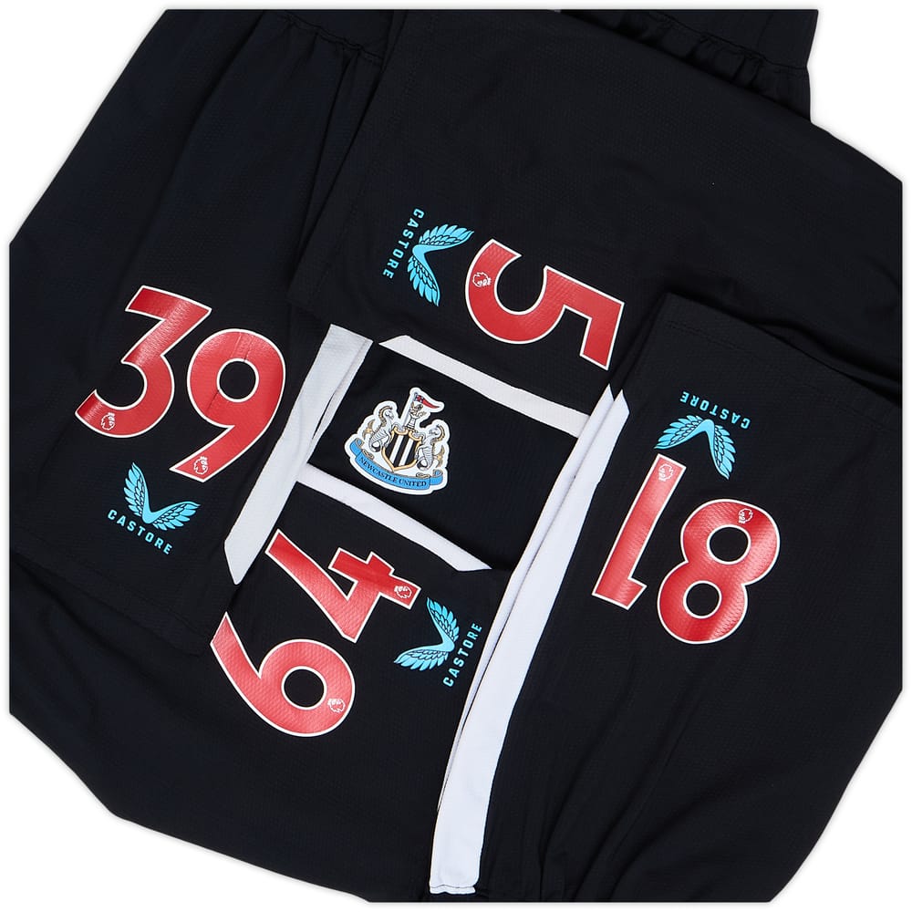 2022-23 Newcastle Player Issue Home Shorts # - As New