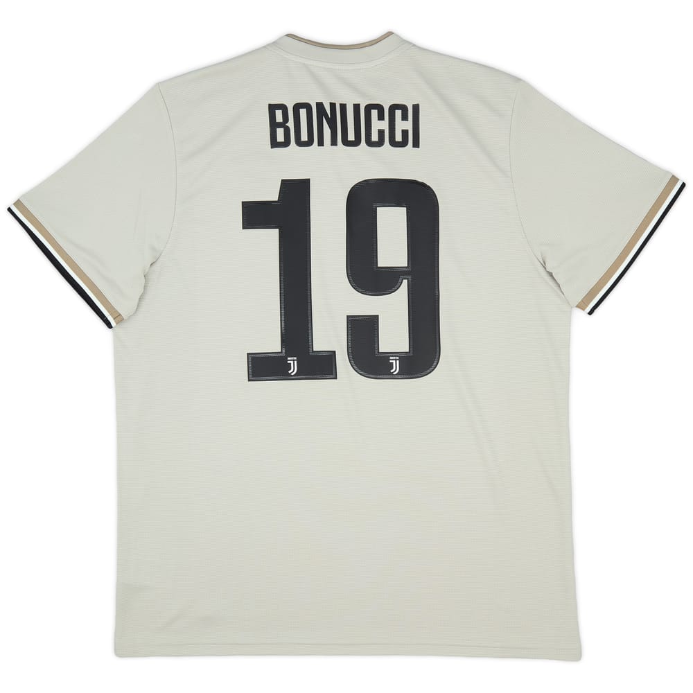 2018-19 Juventus Away Shirt Bonucci #19 (XL)