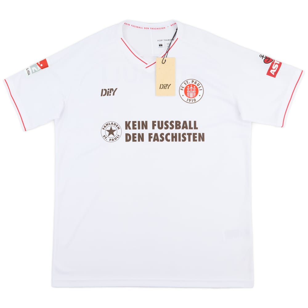 2021 St Pauli Special Edition 'No Football for Fascists' Away Shirt (L)