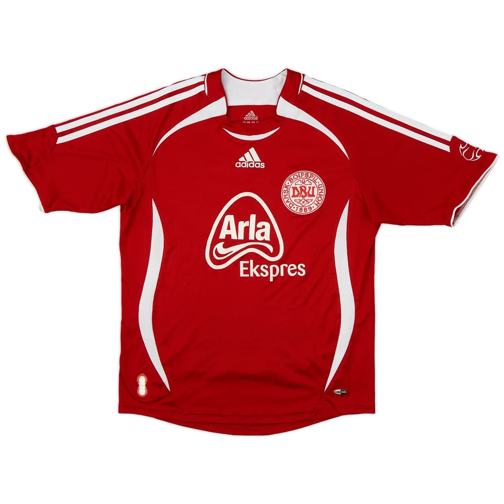2006-08 Denmark Home/Training Shirt - 6/10 - (L.Boys)