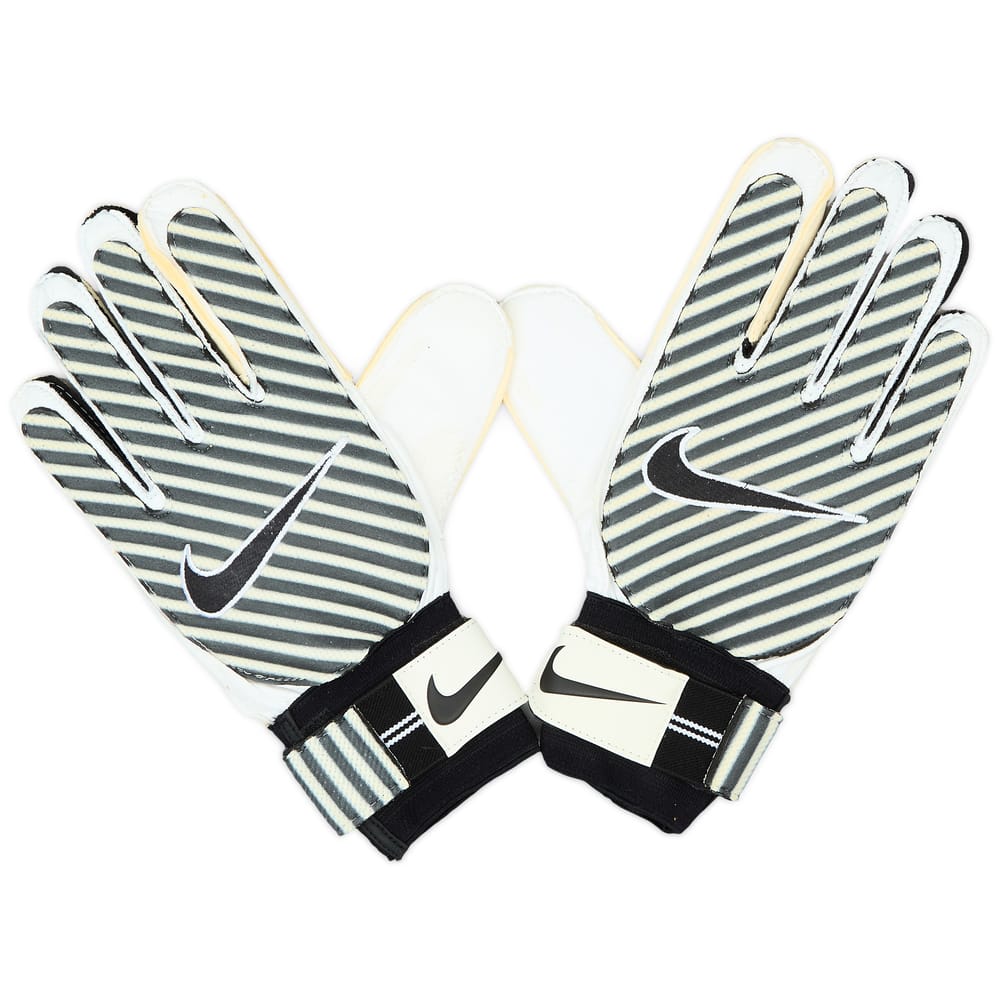 Nike International Gk Gloves (Size 9)