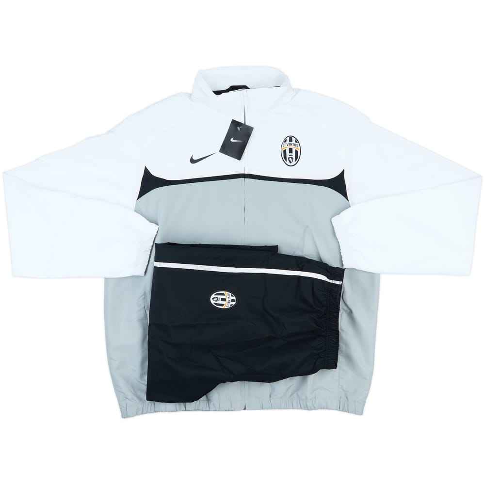 2010-11 Juventus Nike Tracksuit (XL)