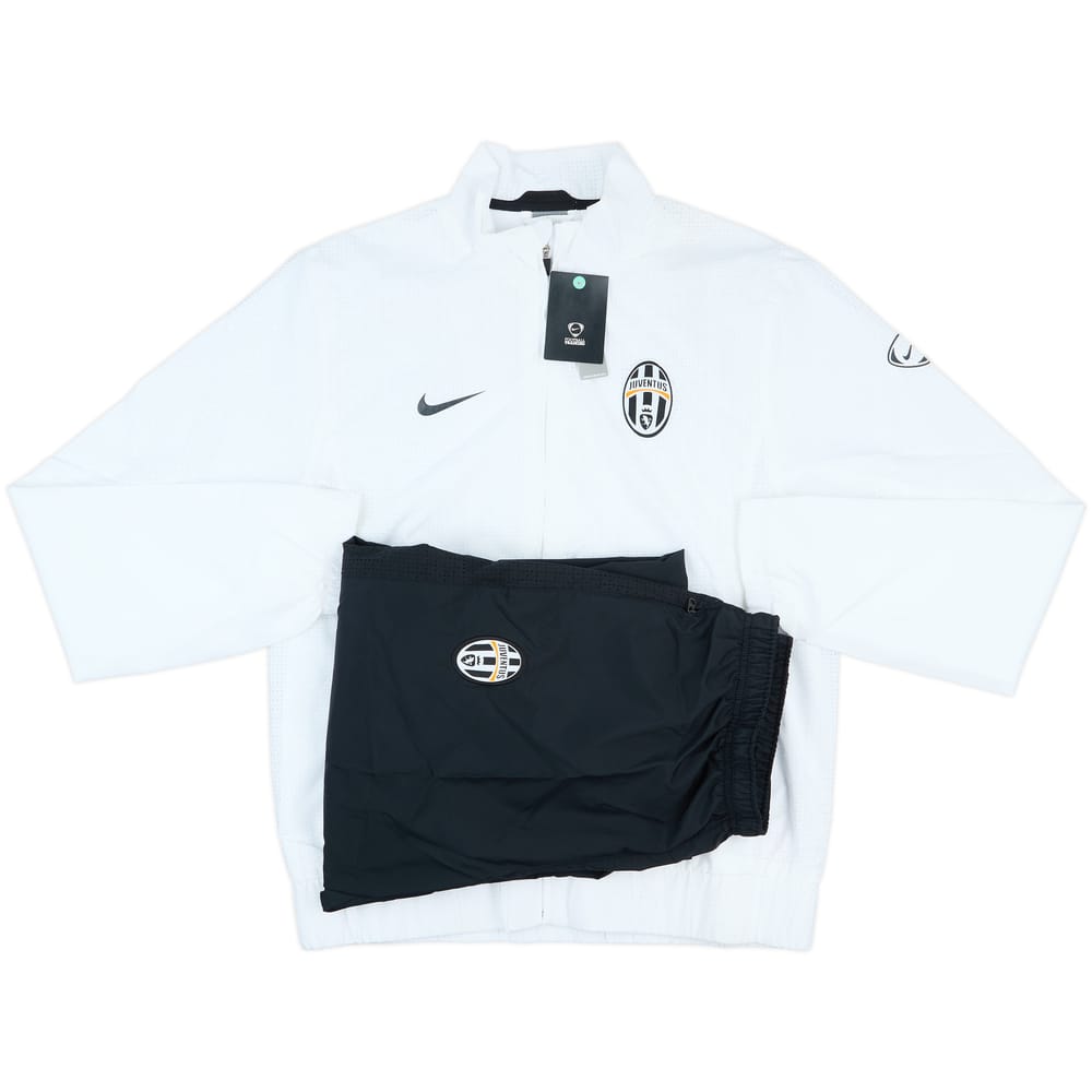 2009-10 Juventus Nike Tracksuit (M)