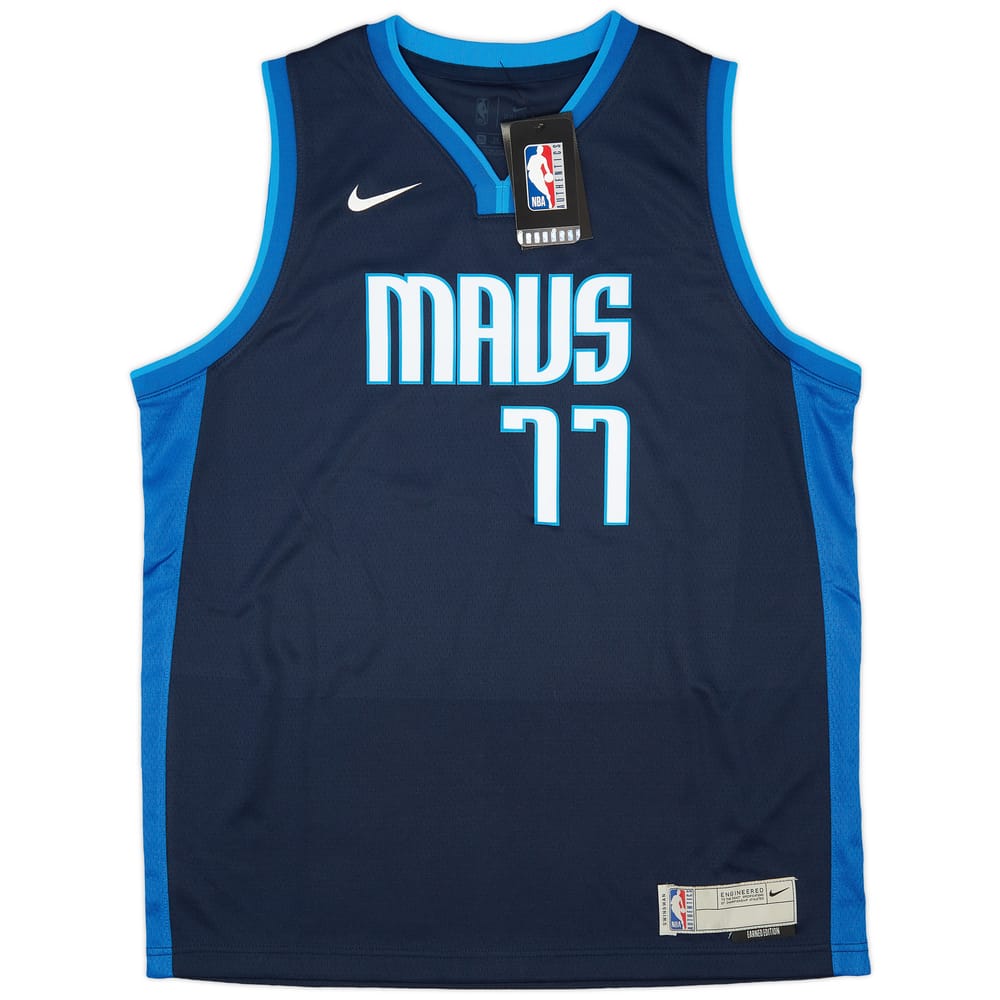 2020-21 Dallas Mavericks Doncic #77 Nike Swingman Alternate Jersey (XL.Kids)