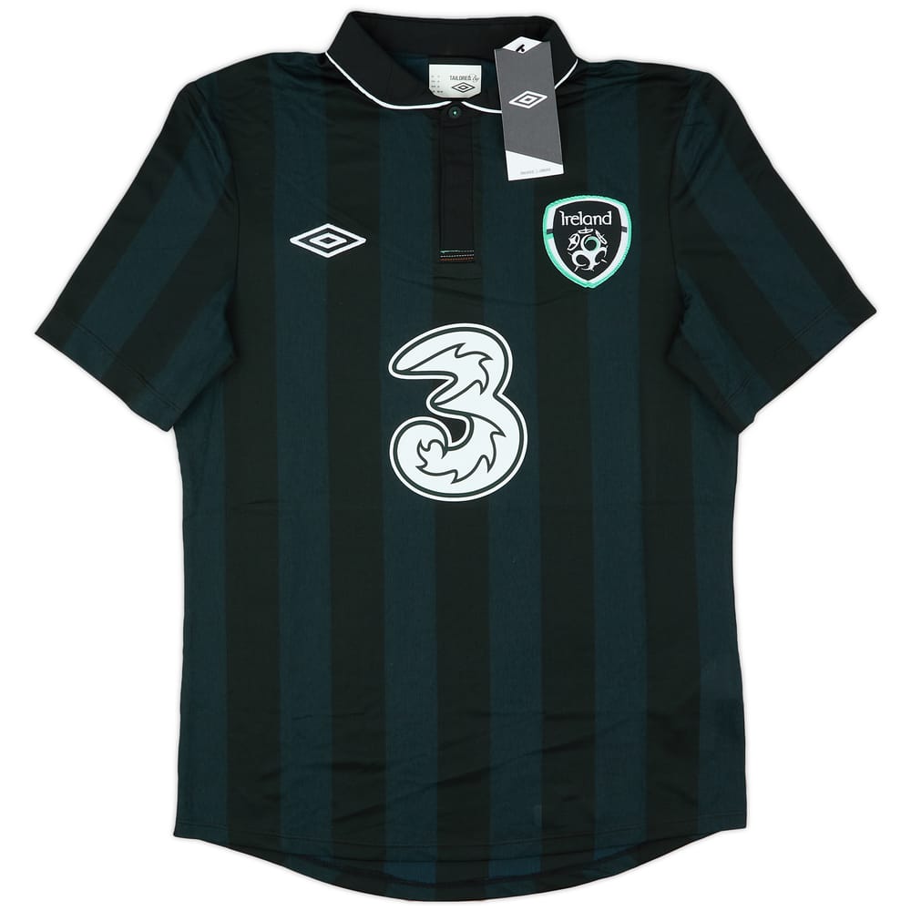 2013-14 Ireland Away Shirt (M)
