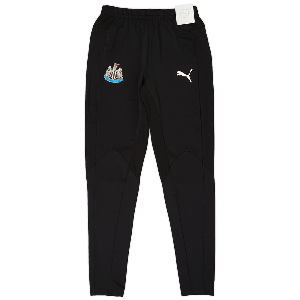 2017-18 Newcastle Puma Track Bottoms (XL.Boys)