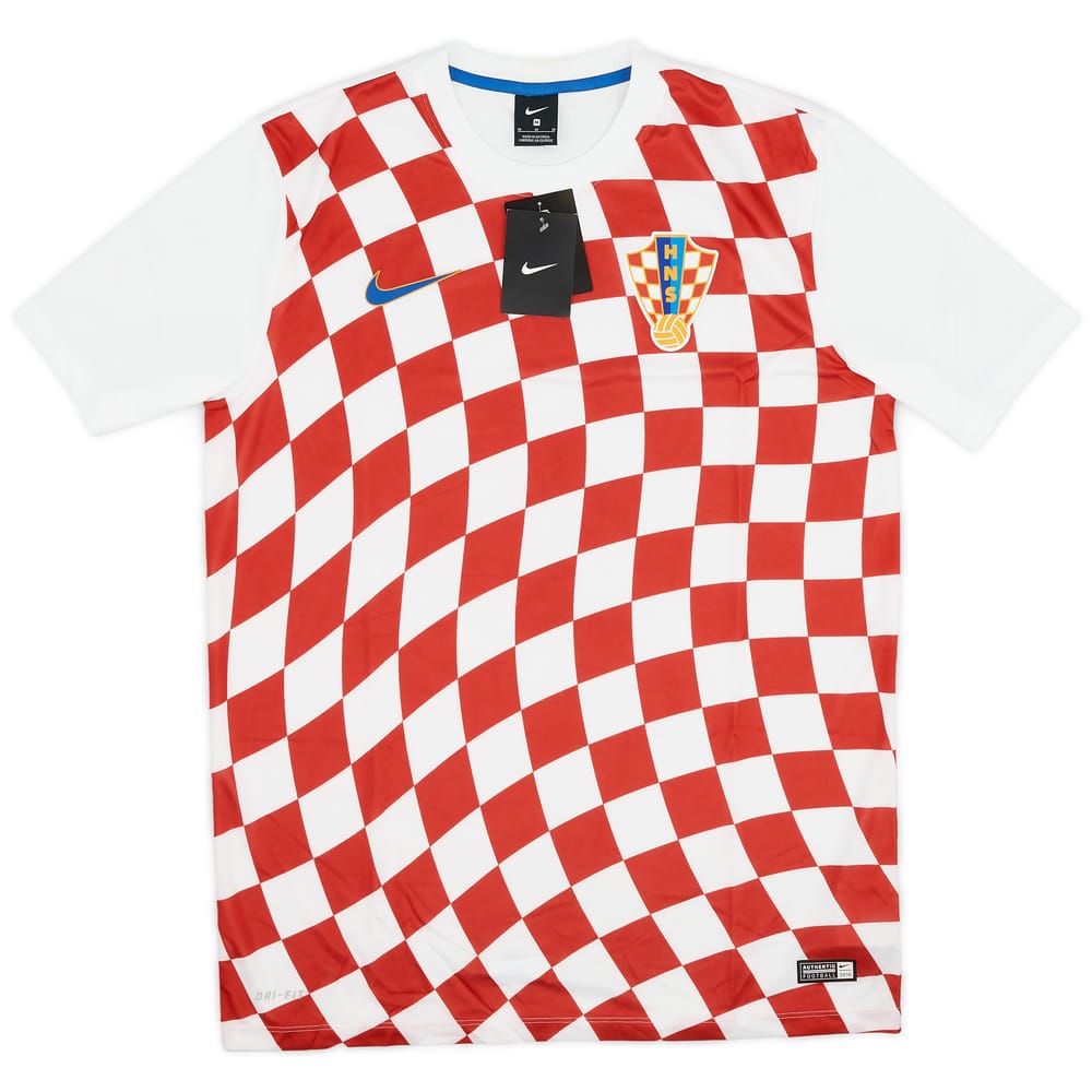 2016-18 Croatia Basic Home Shirt (M)