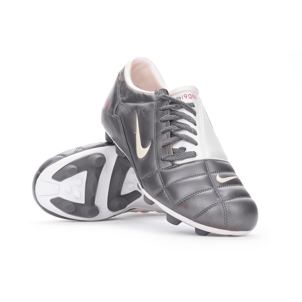 2004 Nike Total 90 III VT Football Boots *In Box* FG