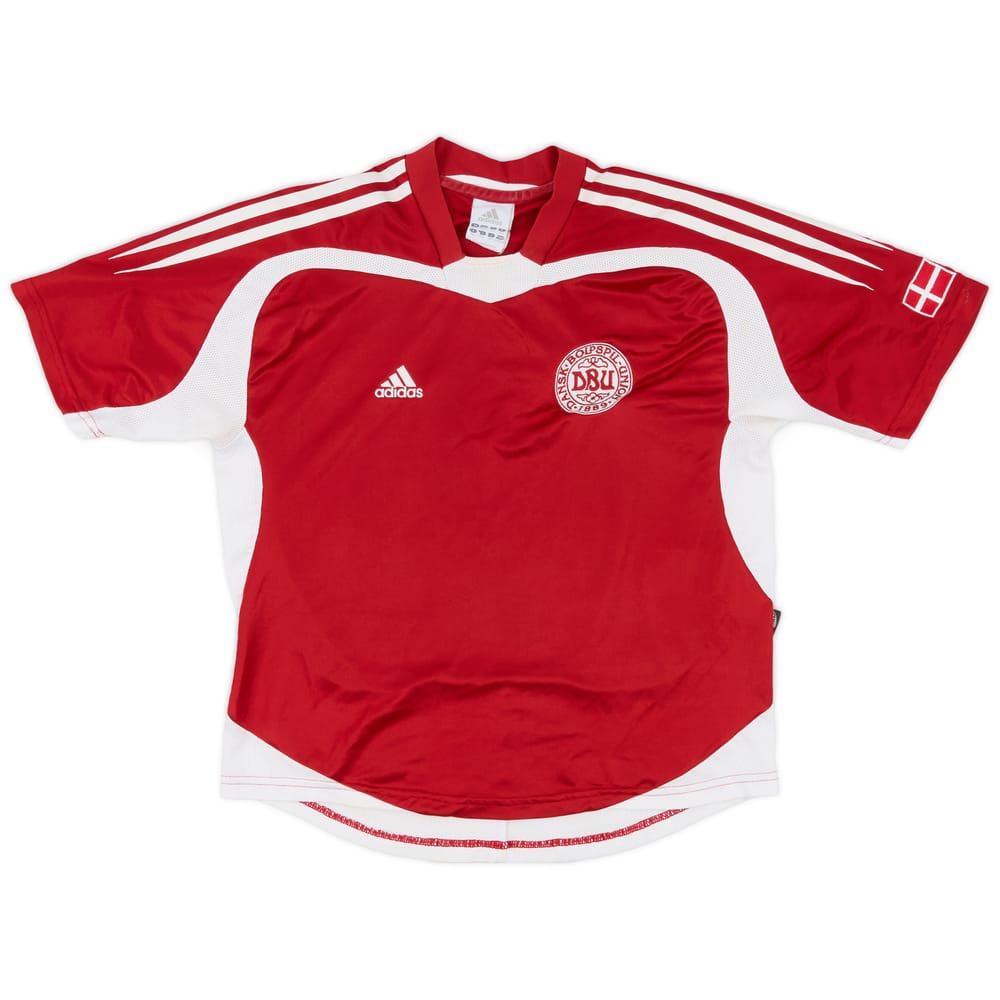 2004-05 Denmark Home Shirt - 9/10 - (M.Boys)