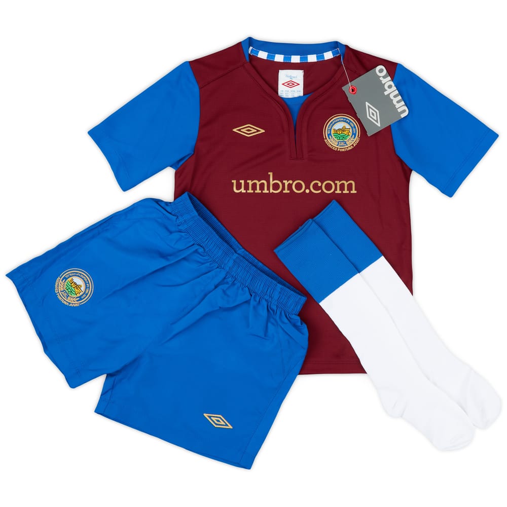 2011-12 Linfield Away Full Kit (6-7 Years)