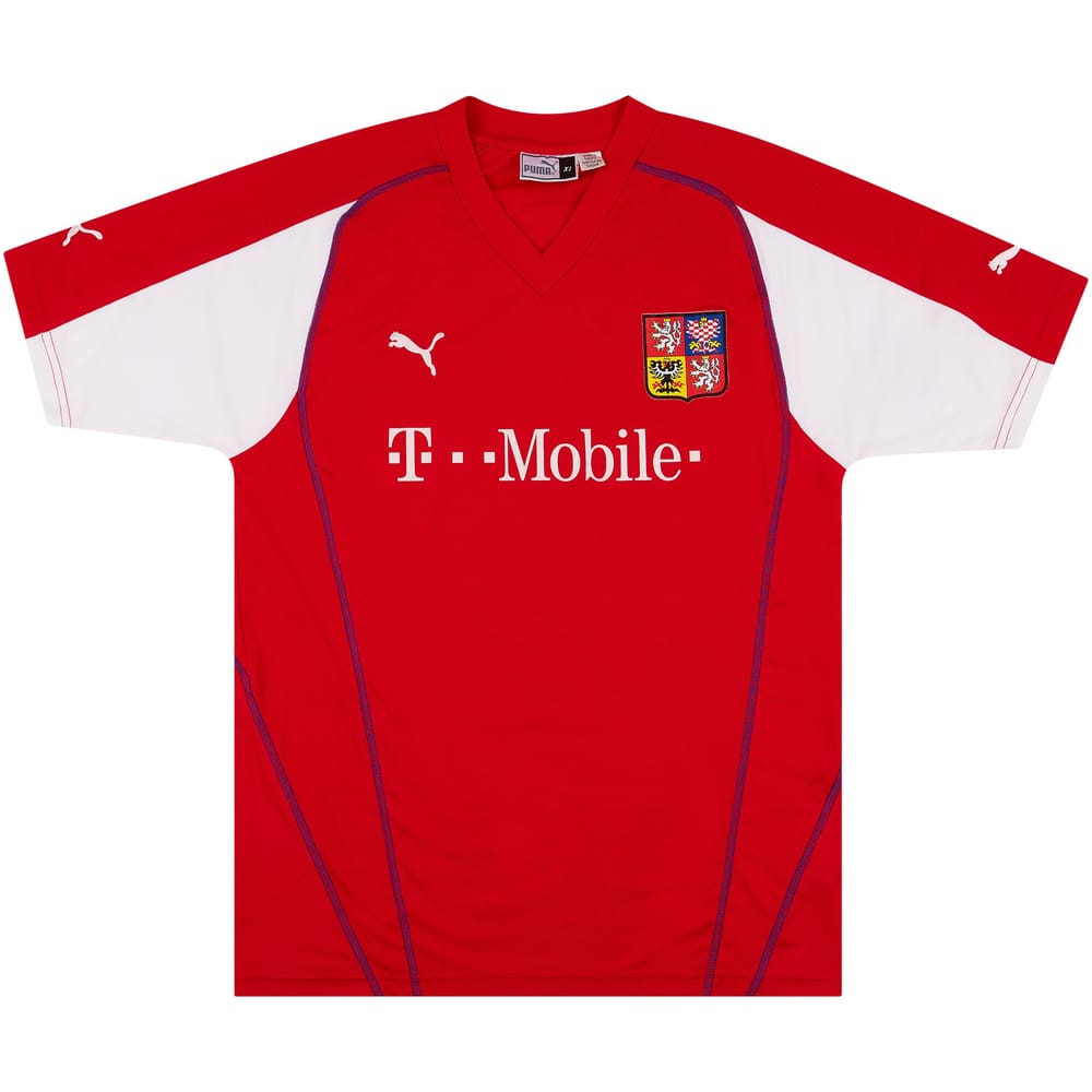 2004-05 Czech Republic Basic Home Shirt
