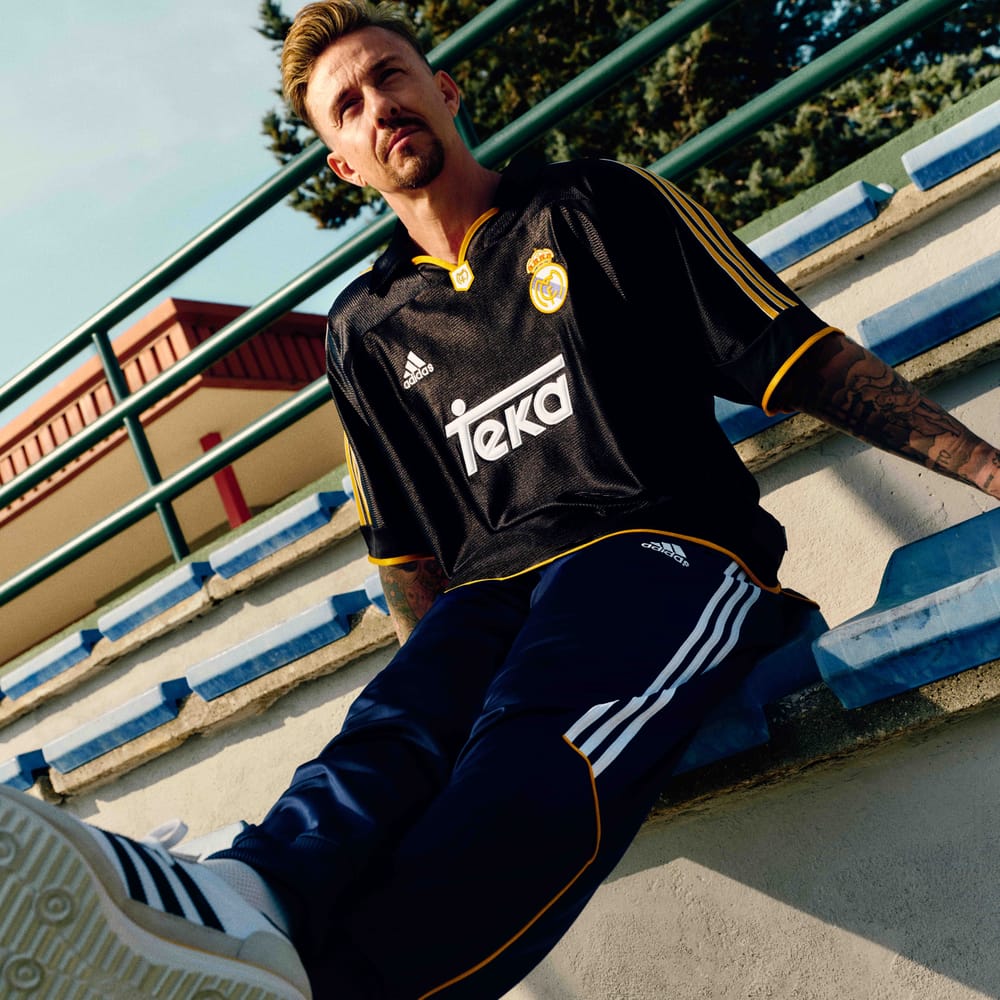 1999-00 Real Madrid adidas Reissue Away Shirt R.Carlos #3