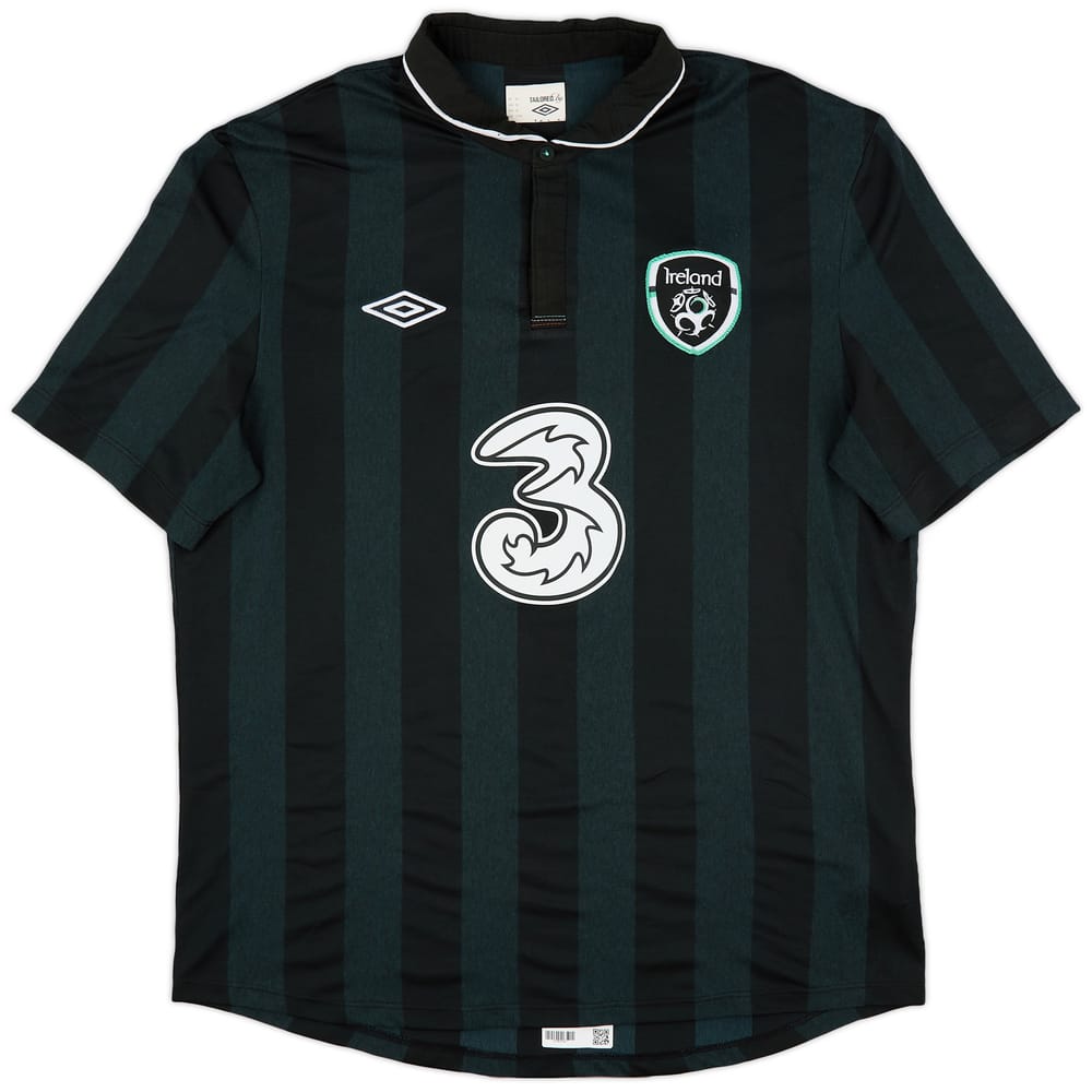 2013-14 Ireland Away Shirt
