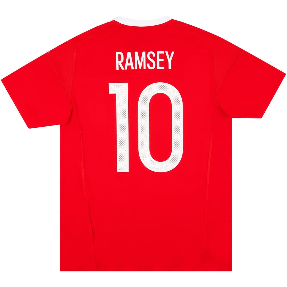 2016-17 Wales Home Shirt Ramsey #10 (M)