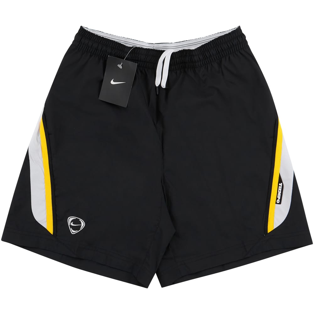 2009-10 Nike Training Shorts - NEW - (KIDS)