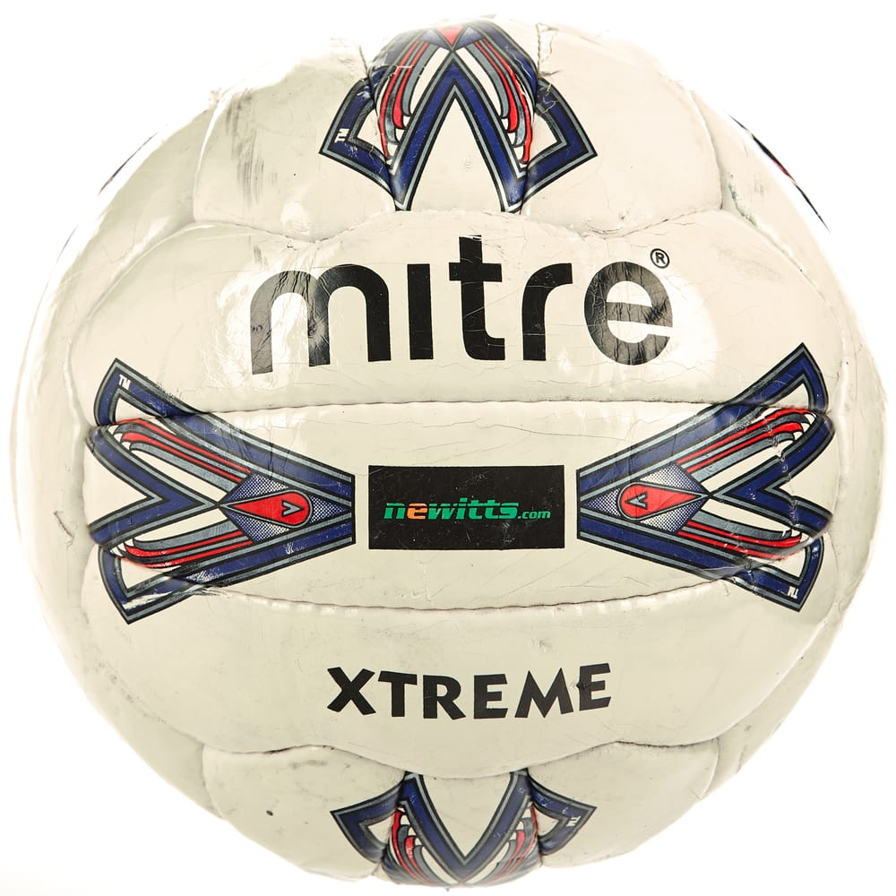 2000s Mitre Extreme Ball - 5/10 - (Size 5)