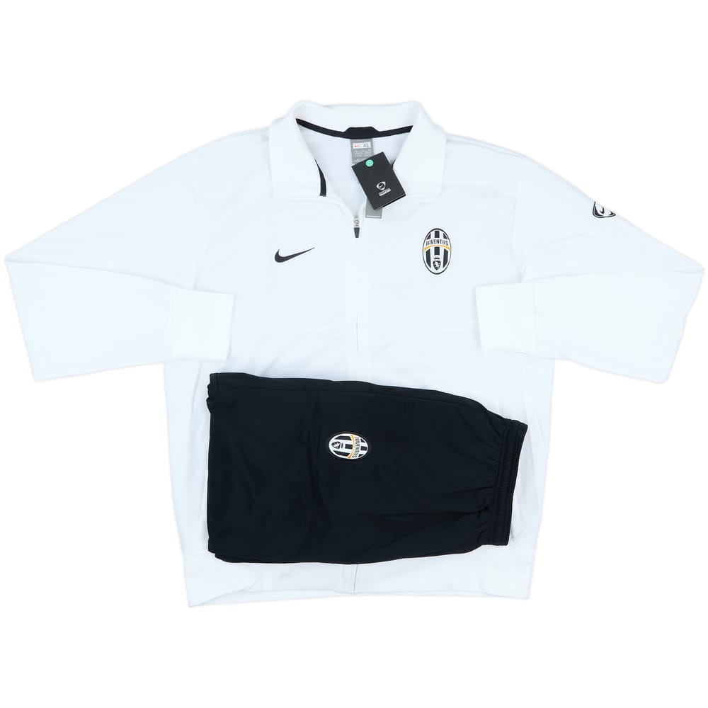 2009-10 Juventus Nike Tracksuit (XL)