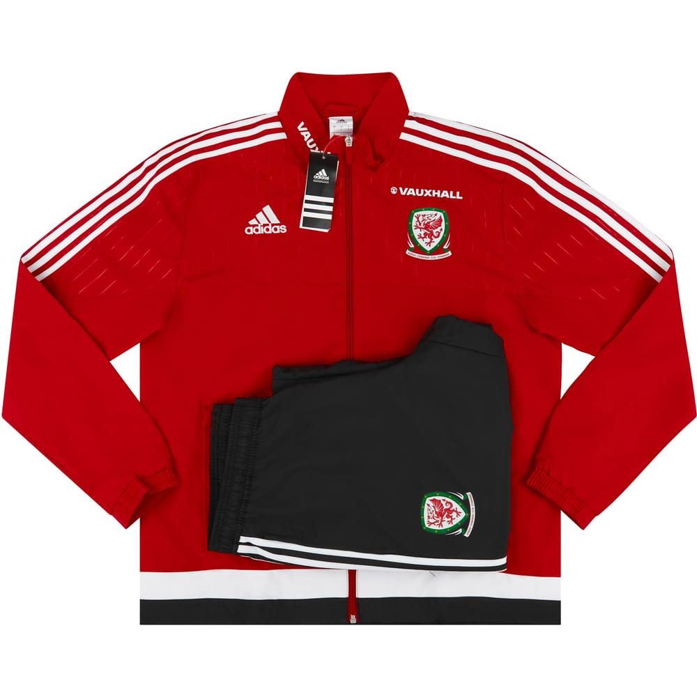 2015-16 Wales Player Issue Presentation Tracksuit (L)