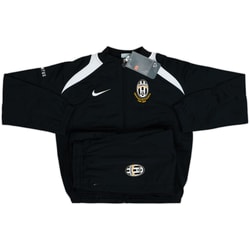 2005-06 Juventus Nike Centenary Tracksuit (S.Boys)