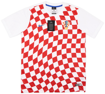 2016-18 Croatia Basic Home Shirt (XL.