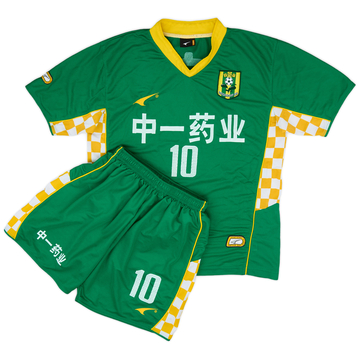 2004 Guangzhou FC Home Shirt and Shorts #10 - 9/10 - (M)