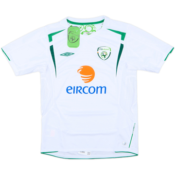 2006-07 Ireland Away Shirt (M.Boys)