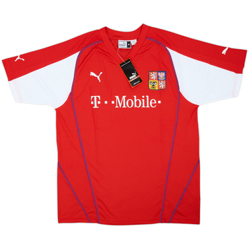 2004-05 Czech Republic Basic Home Shirt (XL)