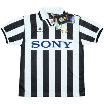 1995-97 Juventus Home Shirt (S)
