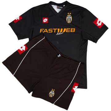 2001-02 Juventus Away Full Kit - 7/10 - (M)