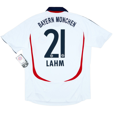 2006-07 Bayern Munich Away Shirt Lahm #21 (L)