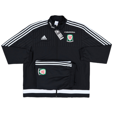 2015-16 Wales Player Issue Woven Training Tracksuit (XL)