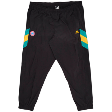 2022-23 Bayern Munich adidas Retro Track Pants/Bottoms - 9/10 - (3XL)
