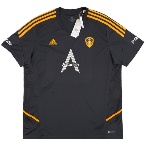 Leeds united new shop training kit